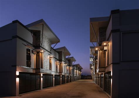 315 Bacolor Hotels .